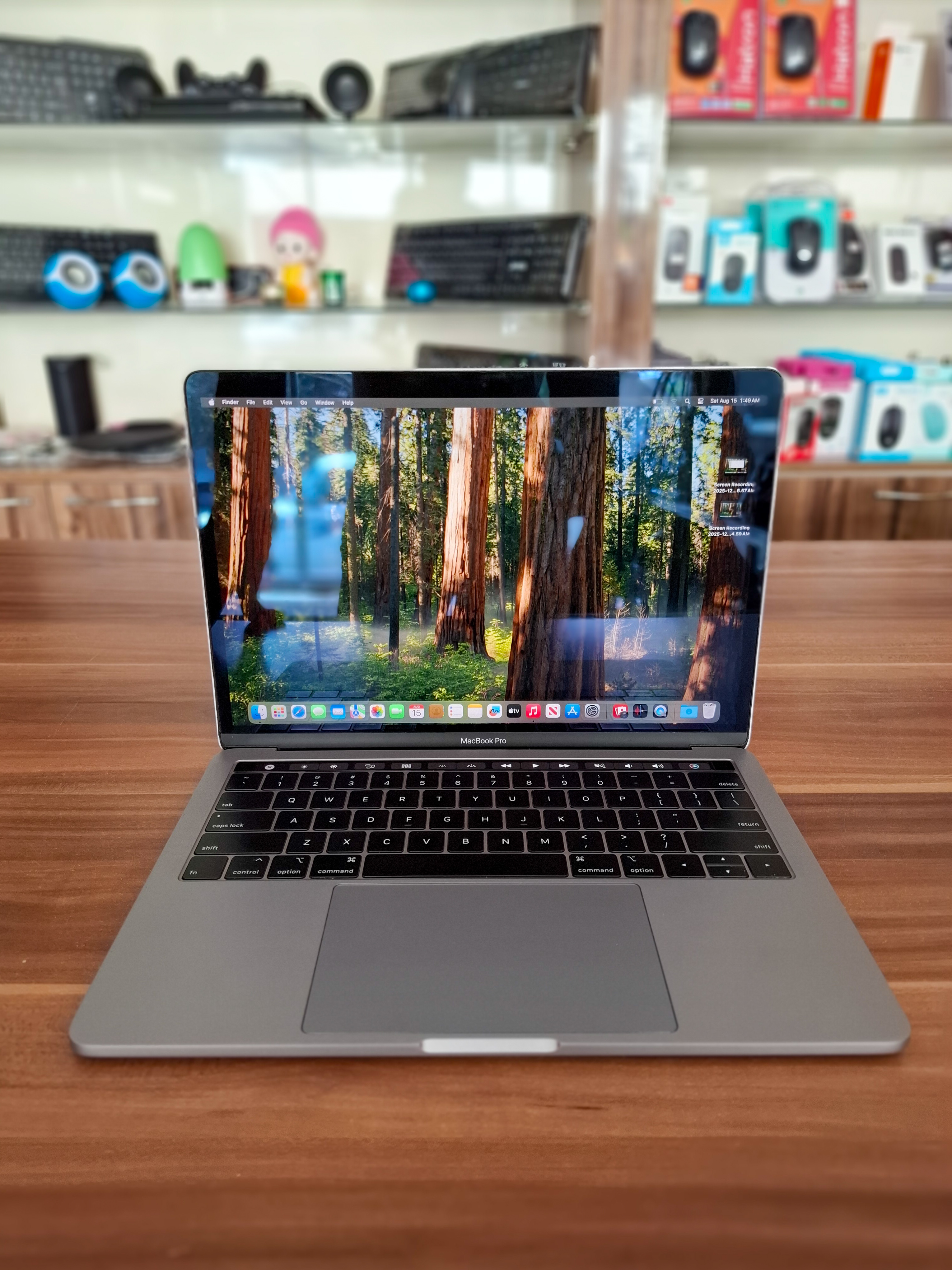 لپ تاپ macbook pro 2018 استوکi5 2018/16/500