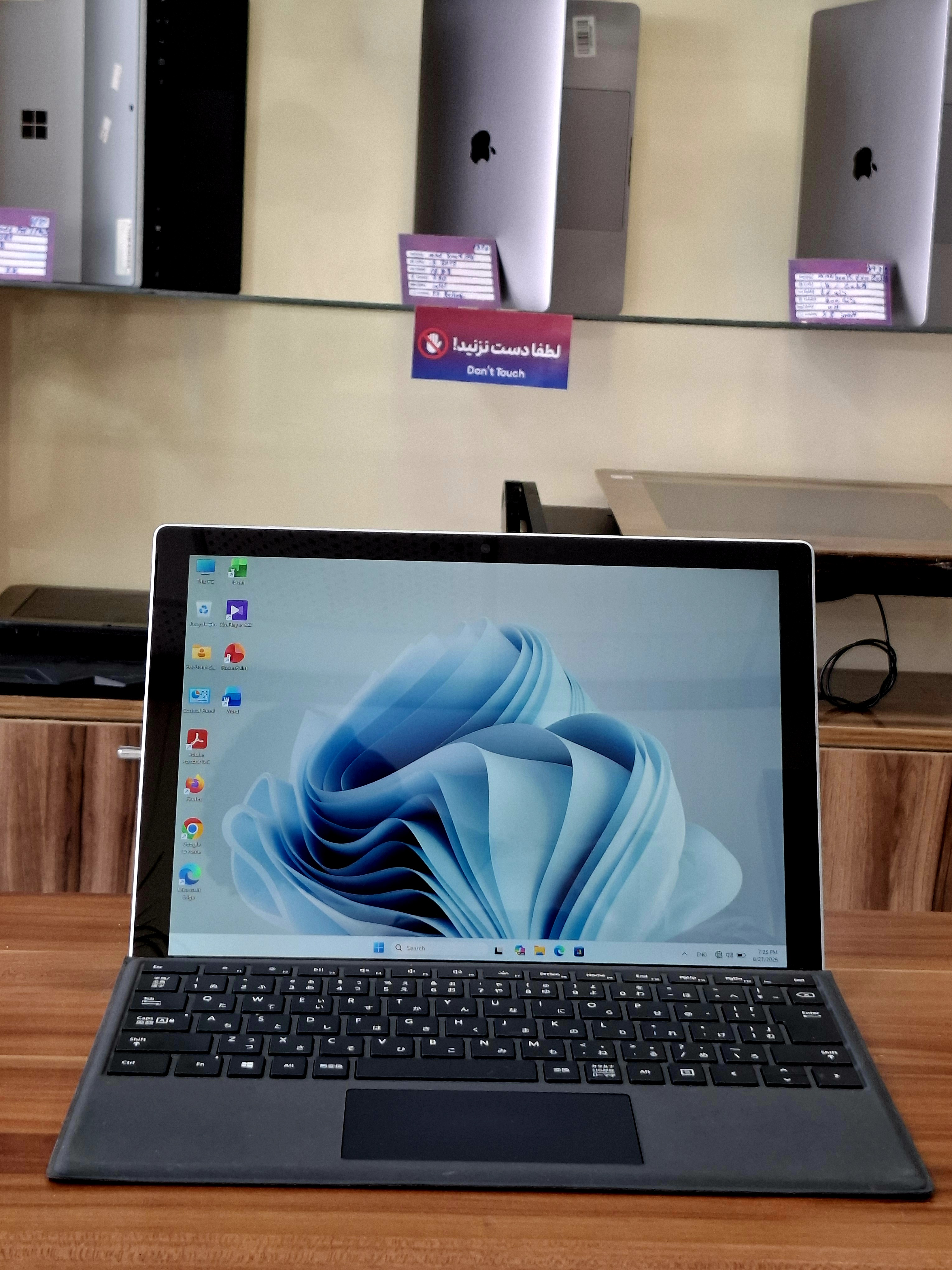 تبلت مایکروسافت surface pro5/i5 2017/8/256/12.5