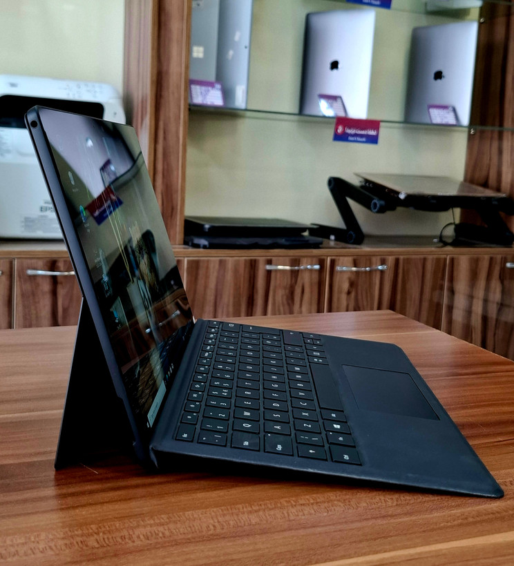 سرفیس پرو 7 (Surface pro 7) 256 گیگابایت رم 8 / i5-1035G4