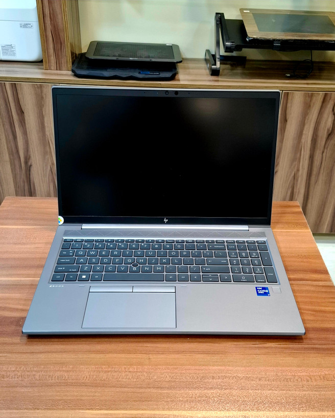 نوت بوک استوک hp zbook firfly 15g8/i7 2021/16/512/4g