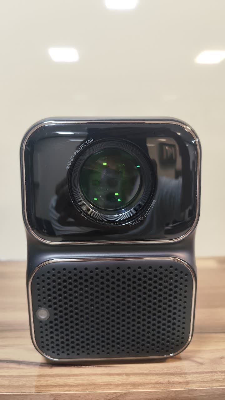 ویدئو پروژکتور شیائومی Wanbo TT کیفیت تصویر Full HD قابل حمل ۱۵۶۰ لومن