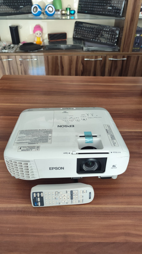 ويدئو پرژکتور Epson PowerLite 107